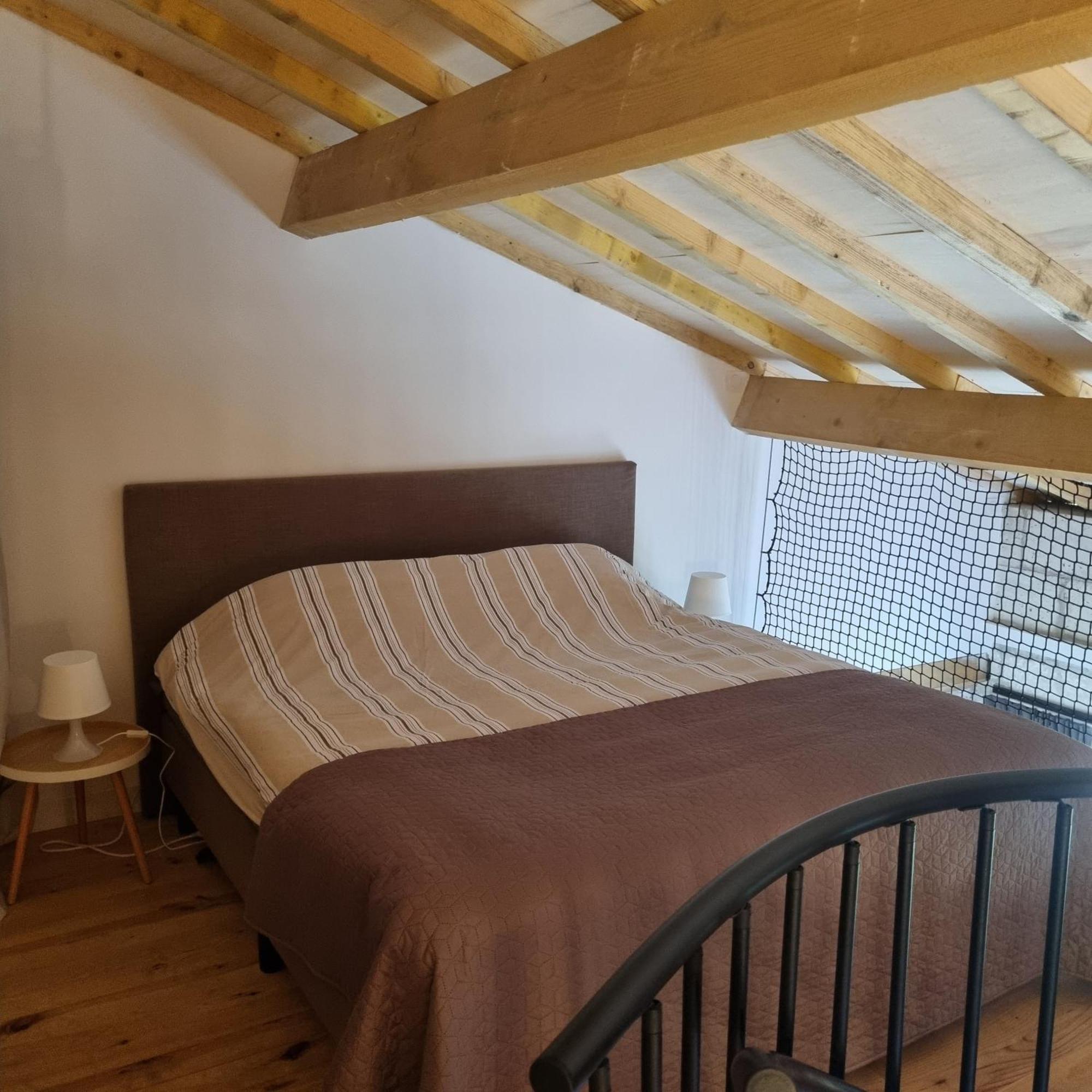 Château Neuf Le Désert Le Pizou Zimmer foto